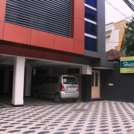 Hotel Sukhvas Thiruvananthapuram Exterior photo